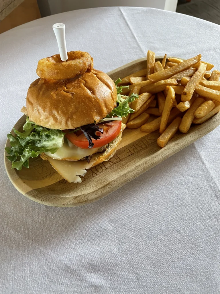 Succès pour la vente de burgers aux saveurs de Lotbinière au profit de la Fondation Philippe Boucher